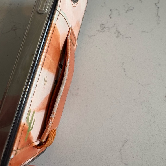 iPhone 13 or 14 Sunset in Paradise Walli case - Picture 3 of 4